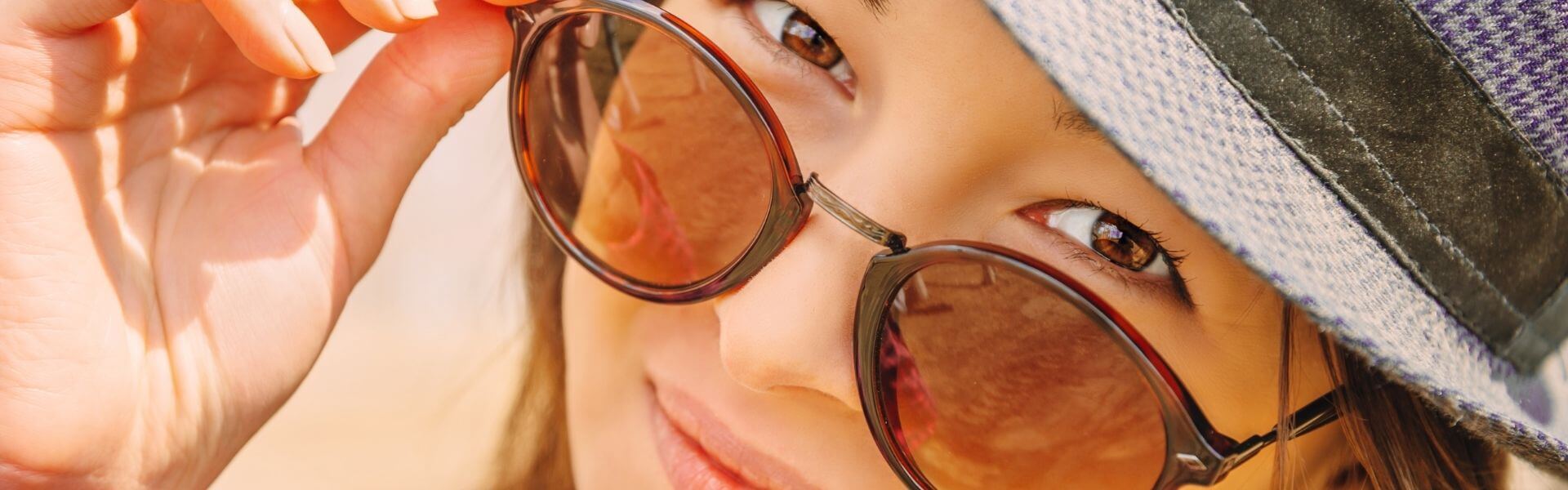 Women: Cool Sunglasses - Classy