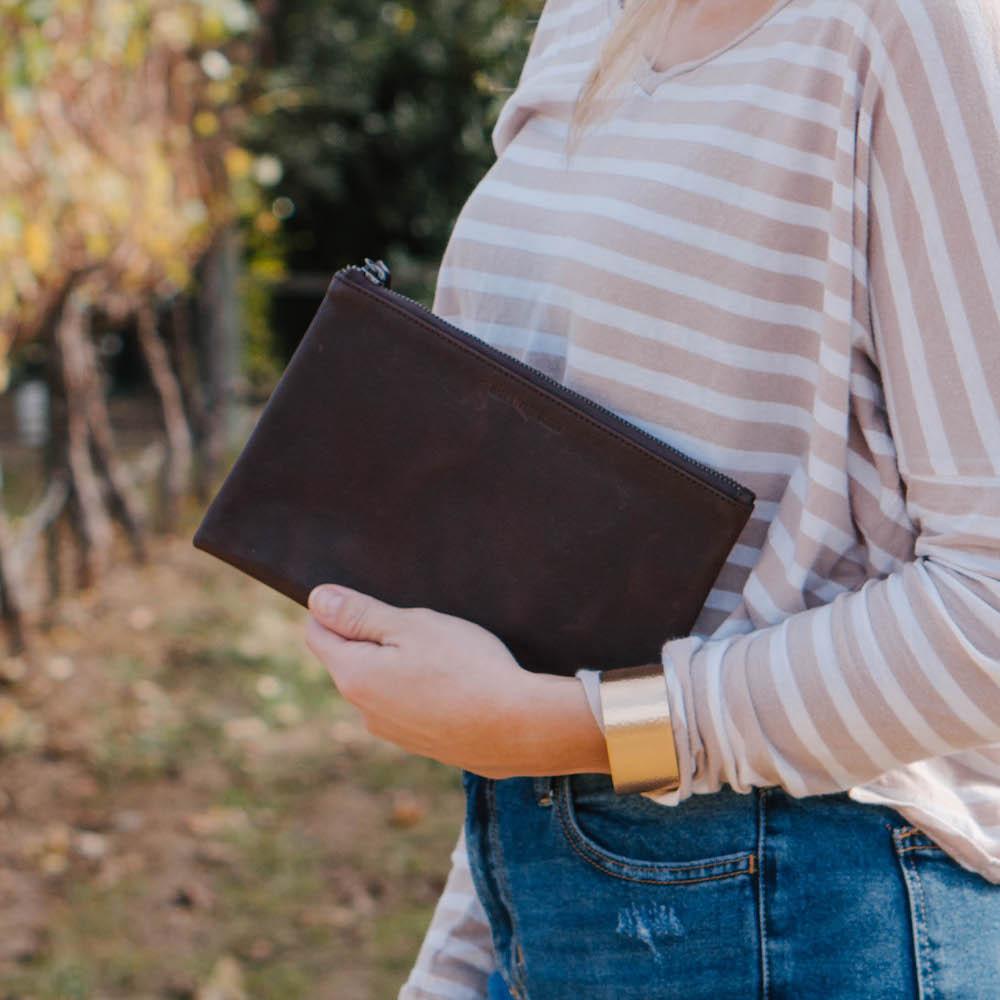 LEATHER CLUTCH BROWN Clutches Made Free 